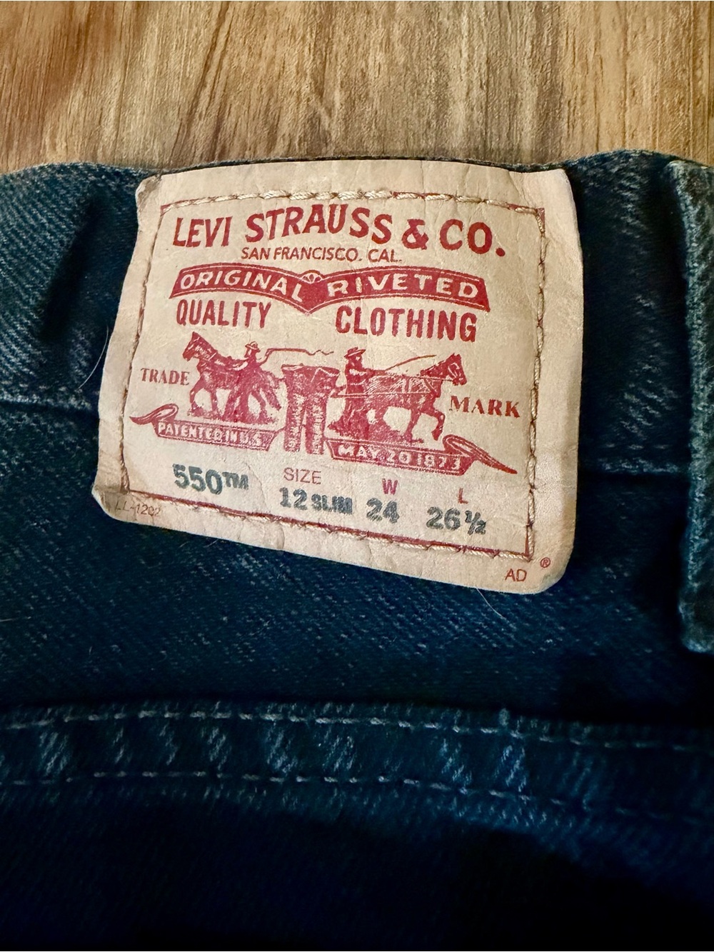 Vintage Levi 550 Relaxed Fit Kids Black Denim Jeans Boys Size 12 100% Cotton - Picture 2 of 13